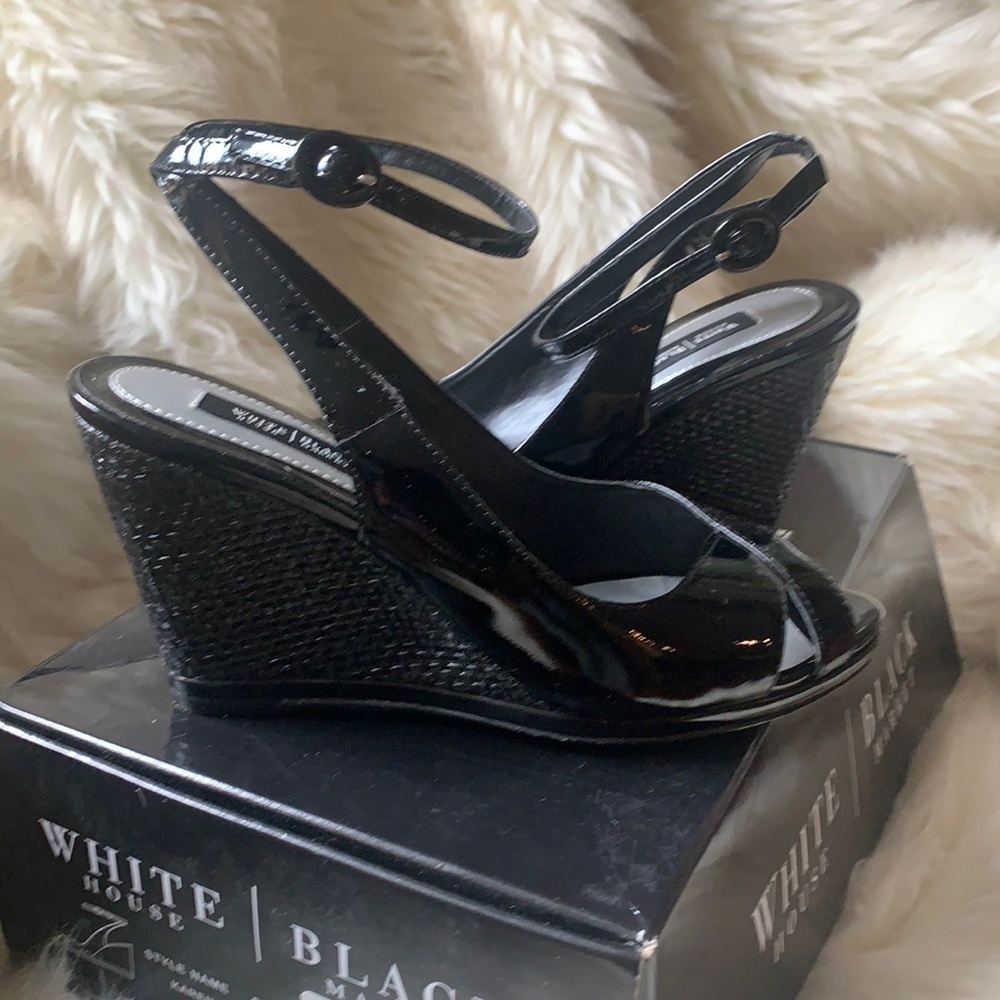 Patent leather wedge sandals pristine 7